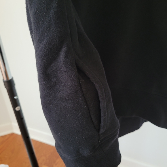 Tommy Hilfiger Sport Women’s Relaxed Fit Slightly Cropped Hoodie – Black & Red, - Picture 5 of 7